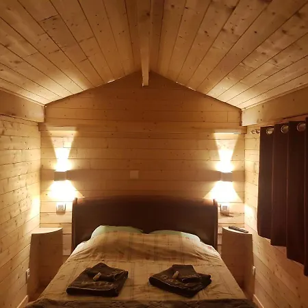 A L'ombre Des Cedres - Chalets Insolites Lodge Mondonville